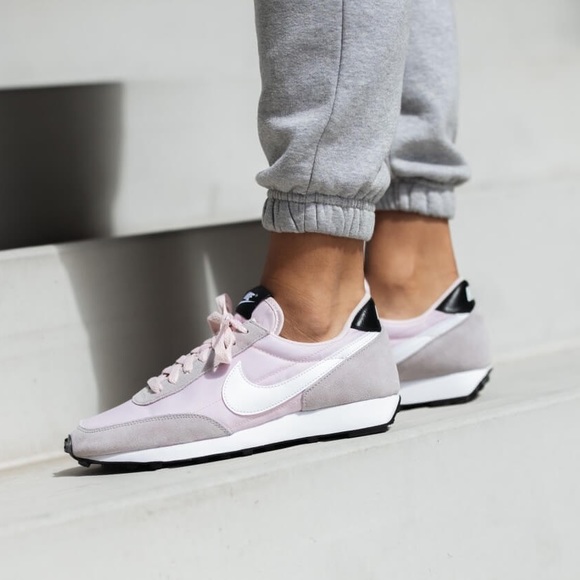 NIKE Daybreak Sneakers Shoes NEW Rose - Picture 3 of 14